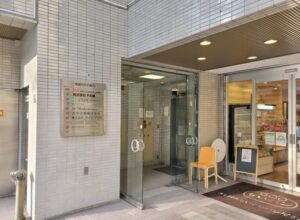 24/7Workout新宿東口店（東晃ビル）入口
